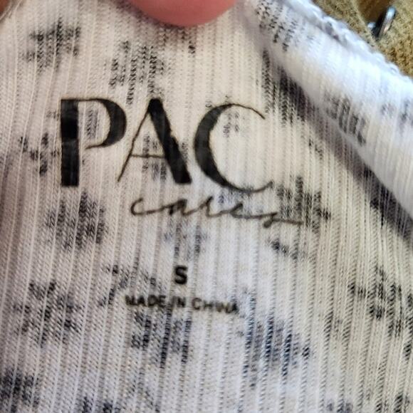 Pac Cares Black White Micro Floral Cropped Blouse Puff Sleeves Ruched Size Small - Picture 6 of 8